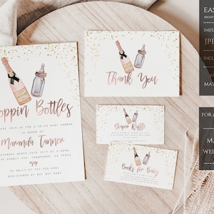 Puede incluir: Un conjunto de invitaciones y tarjetas para baby shower con tem&aacute;tica de champ&aacute;n y biber&oacute;n. La invitaci&oacute;n dice "Poppin Bottles" e incluye detalles del evento. Tarjetas adicionales dicen "Thank You", "Diaper Raffle" y "Books for Baby".