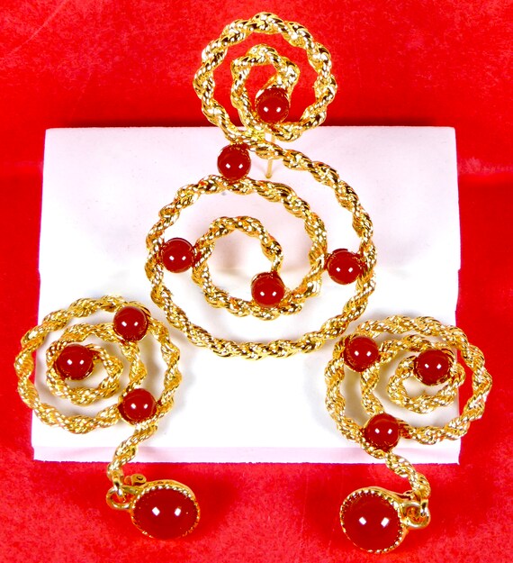 Vintage Avon Fashion Statement Jewelry Treble Cle… - image 3