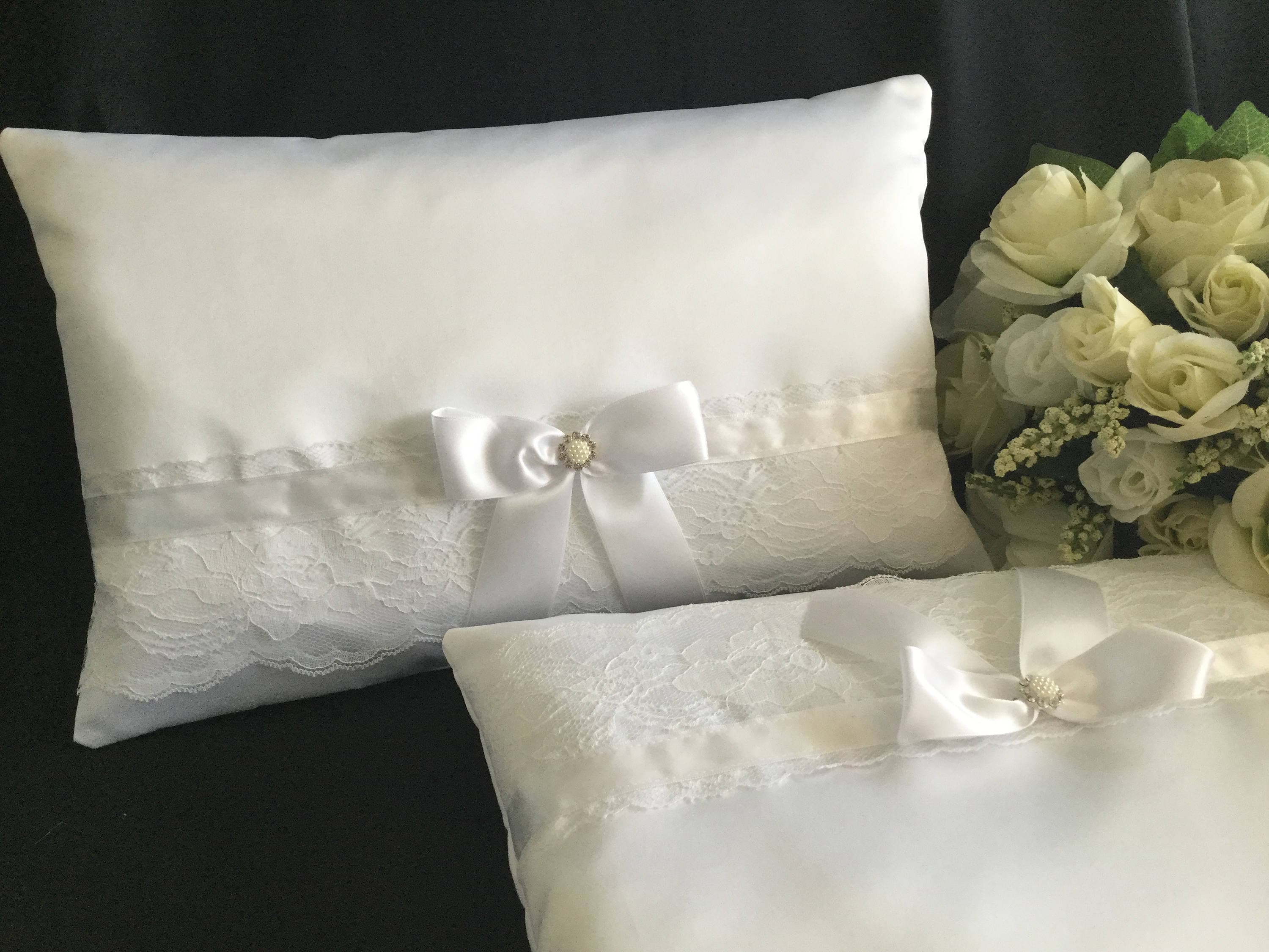 Prayer pillows Vintage style ceremony pillows Set of 3 wedding kneeling pillows and ring pillow with beautiful lace and bow in ivory color