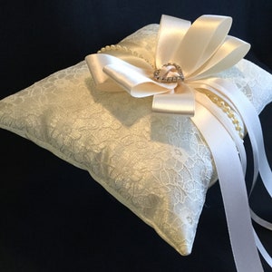 Ivory Ring bearer pillow, wedding ring bearer pillow, lace ring bearer pillow, lace wedding pillow, wedding ivory lace ring pillow image 2