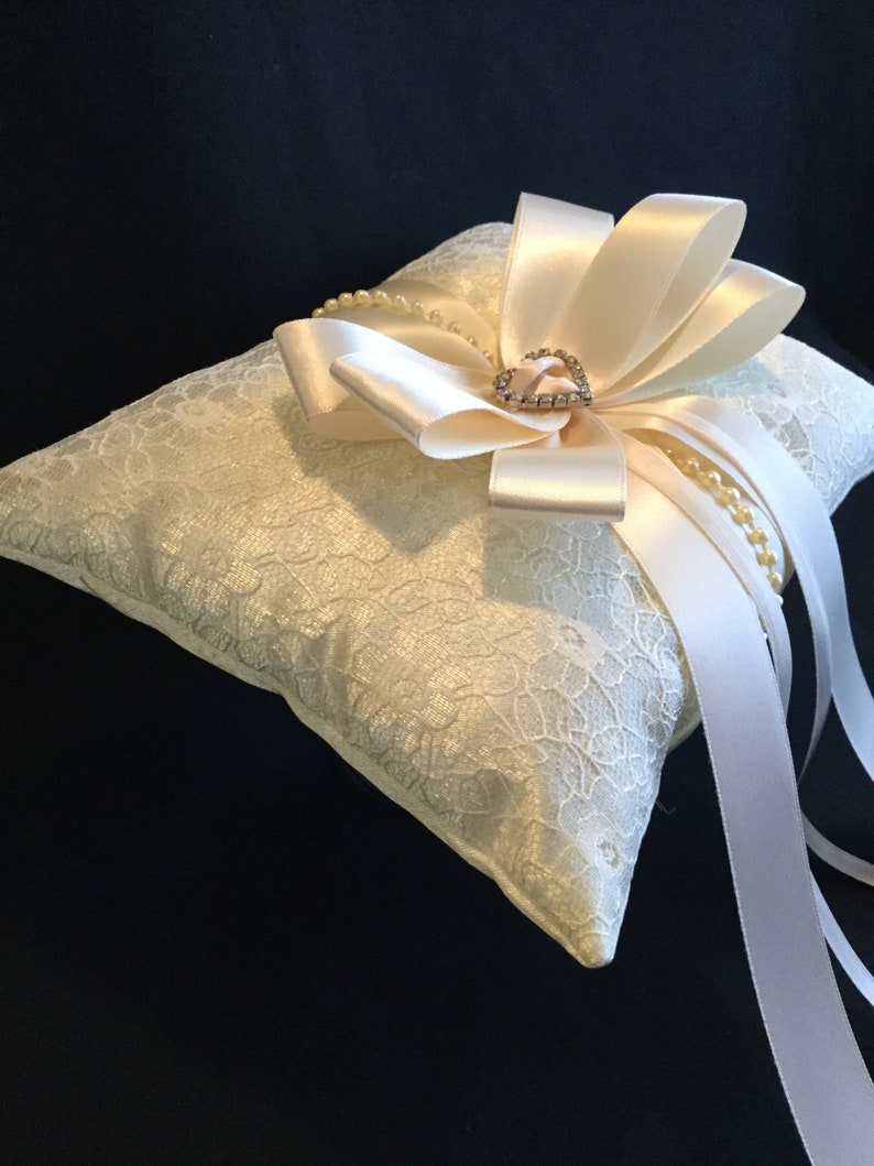 Ivory Ring bearer pillow, wedding ring bearer pillow, lace ring bearer pillow, lace wedding pillow, wedding ivory lace ring pillow image 2