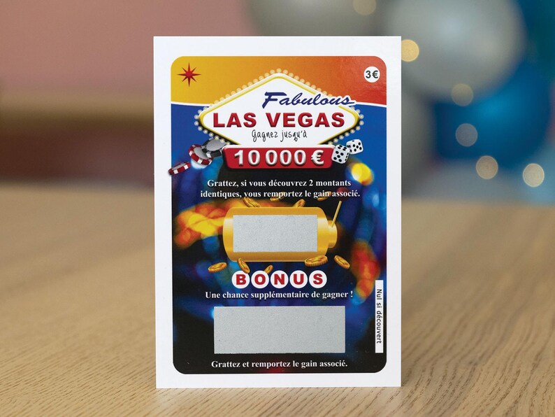 Peut inclure: Un ticket de grattage rectangulaire sur le th&egrave;me de Las Vegas avec le texte Fabulous LAS VEGAS, 10 000 &euro; et BONUS. La carte comporte deux zones &agrave; gratter argent&eacute;es, des illustrations de jetons de casino, de d&eacute;s et des instructions en fran&ccedil;ais.