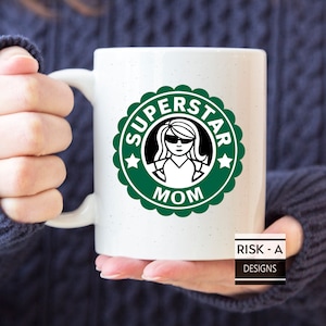 Superstar Mom-mugg: Starbucks parodipastisch