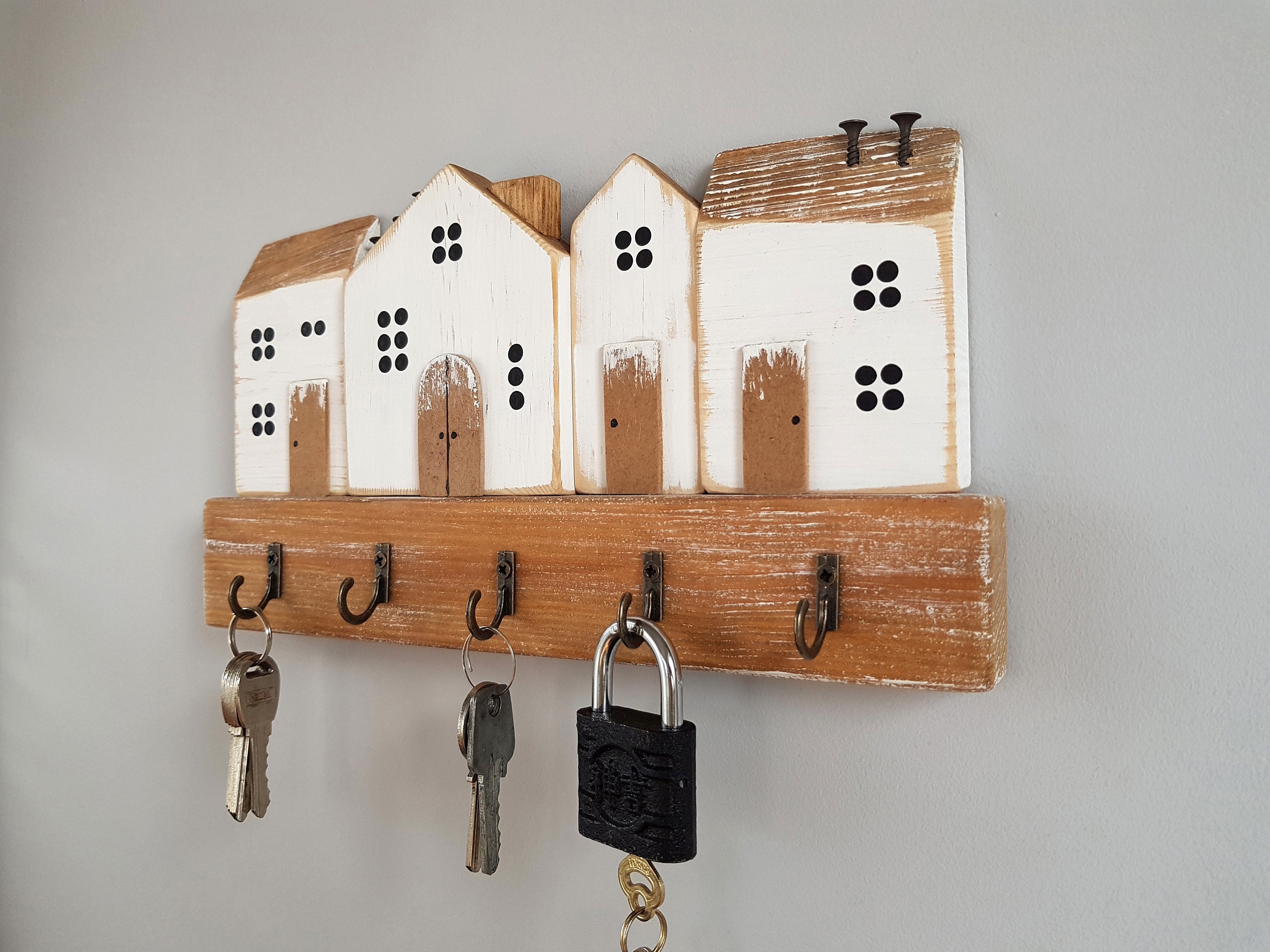 Reclaimed key hooks Wall mounted rack Keys hangers Wooden Etsy