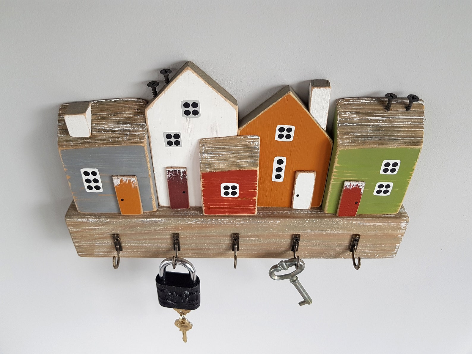 Family key organizer Wooden key holder Key holder for wall Etsy