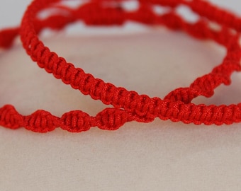 Rood gevlochten koordarmband: verstelbaar kabbala-amulet