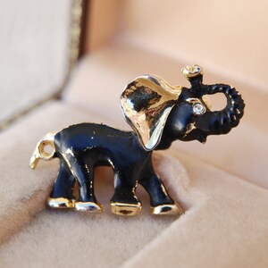 Vintage goud zwarte olifant broche Trunk Up & duidelijk strass oog, dierlijke figurale broche, olifant minnaar cadeau