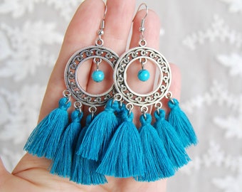 Orecchino pendente con punta in acrilico nero gotico, catena pendente, clip disponibile - Italia Orecchino pendente con punta in acrilico nero gotico, catena pendente, clip disponibile - Italia