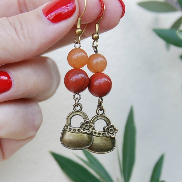 Jolies boucles d'oreilles porte-monnaie, aventurine et jaspe rouge, boucles d'oreilles rouge orangé avec breloque pour sac à main, couleurs d'automne, cadeaux d'automne