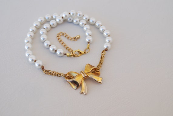 Stylish Gold Bow necklace, White faux Pearl 9 mm … - image 1