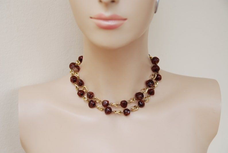 Long necklace Retro 1960-70/'s Costume jewelry gift for Mom Vintage Agate Glass Bead necklace Brown Striped Art Glass Bead Link necklace