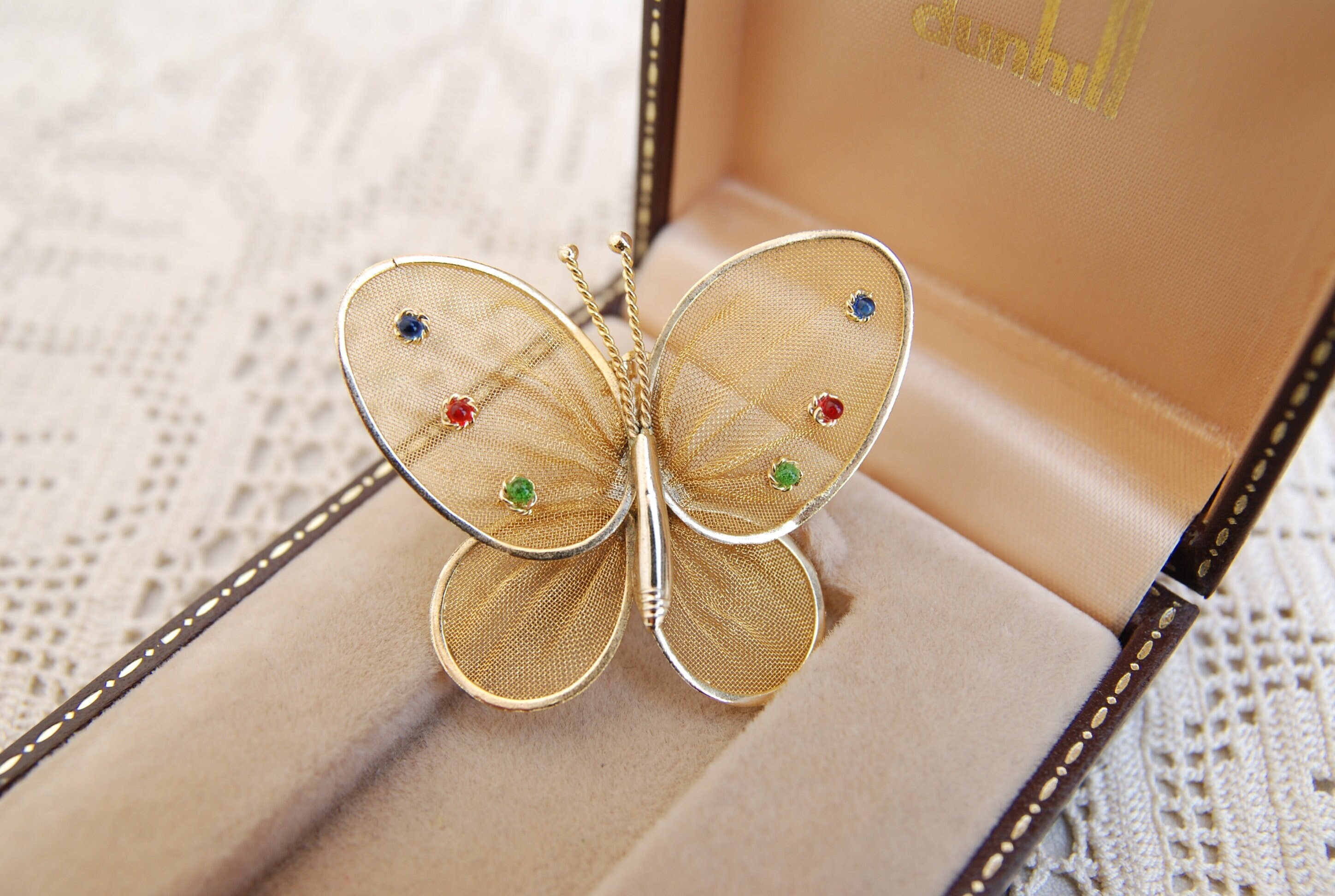 Broche Ou Pendentif Vintage En Forme De Papillon - Métal Doré - Occasion