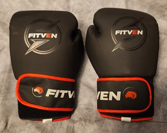 14 Ounce Boxing Gloves - New