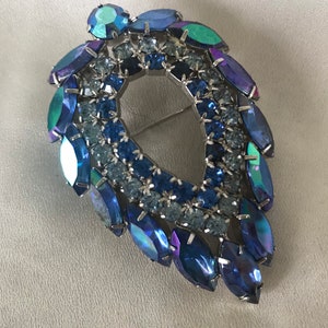 Blue Lagoon Brooch created by DeLizza & Elster for Sarah Coventry