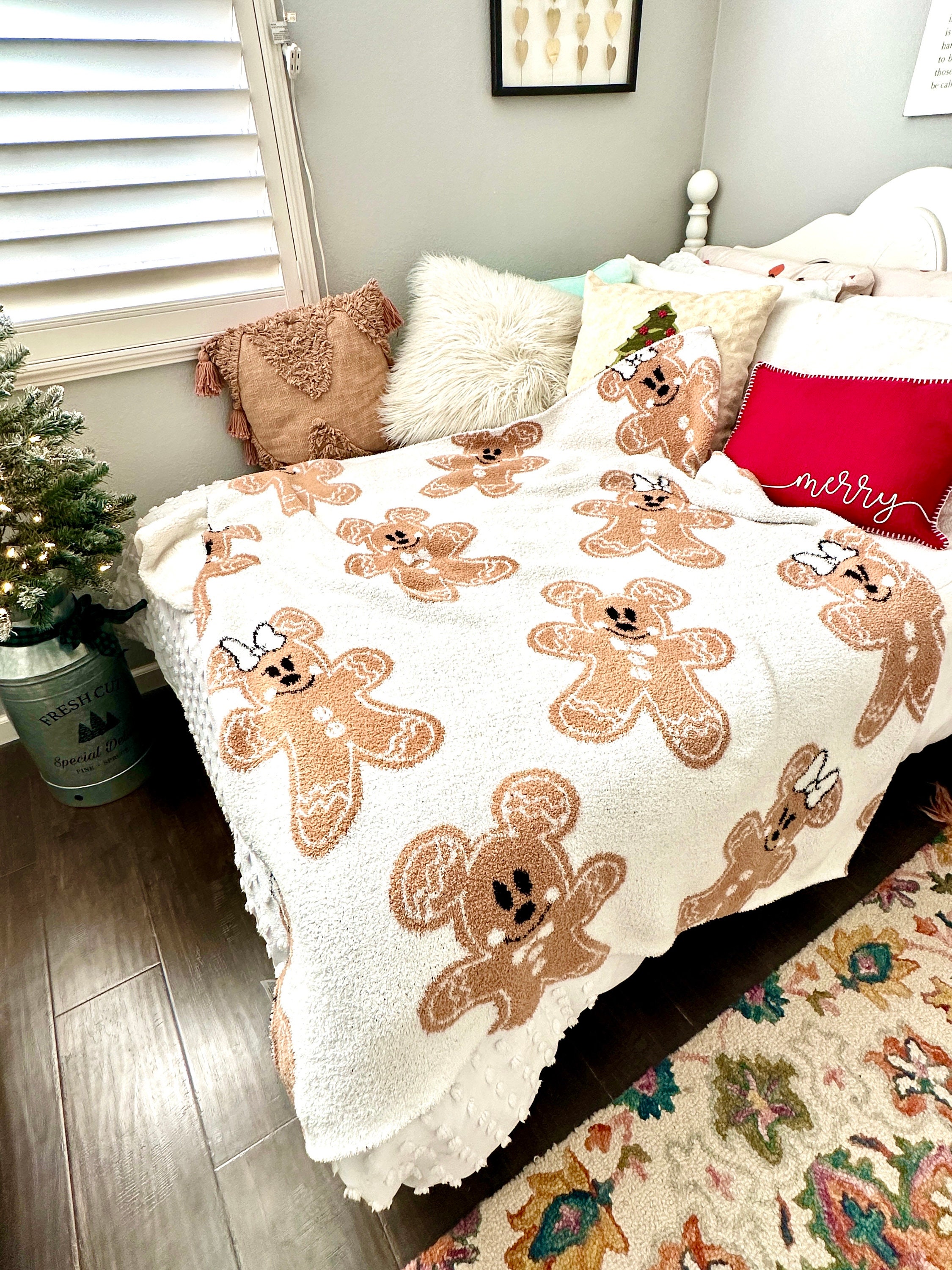 Ready To Ship: Magic Dreams Christmas Gingerbread Mouse Fuzzy Blanket | Holiday Soft Cozy Winter Throw | 60x70 | 100% Polyester Microfiber