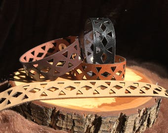 Simple Leather Bracelet with Diamonds and Triangles