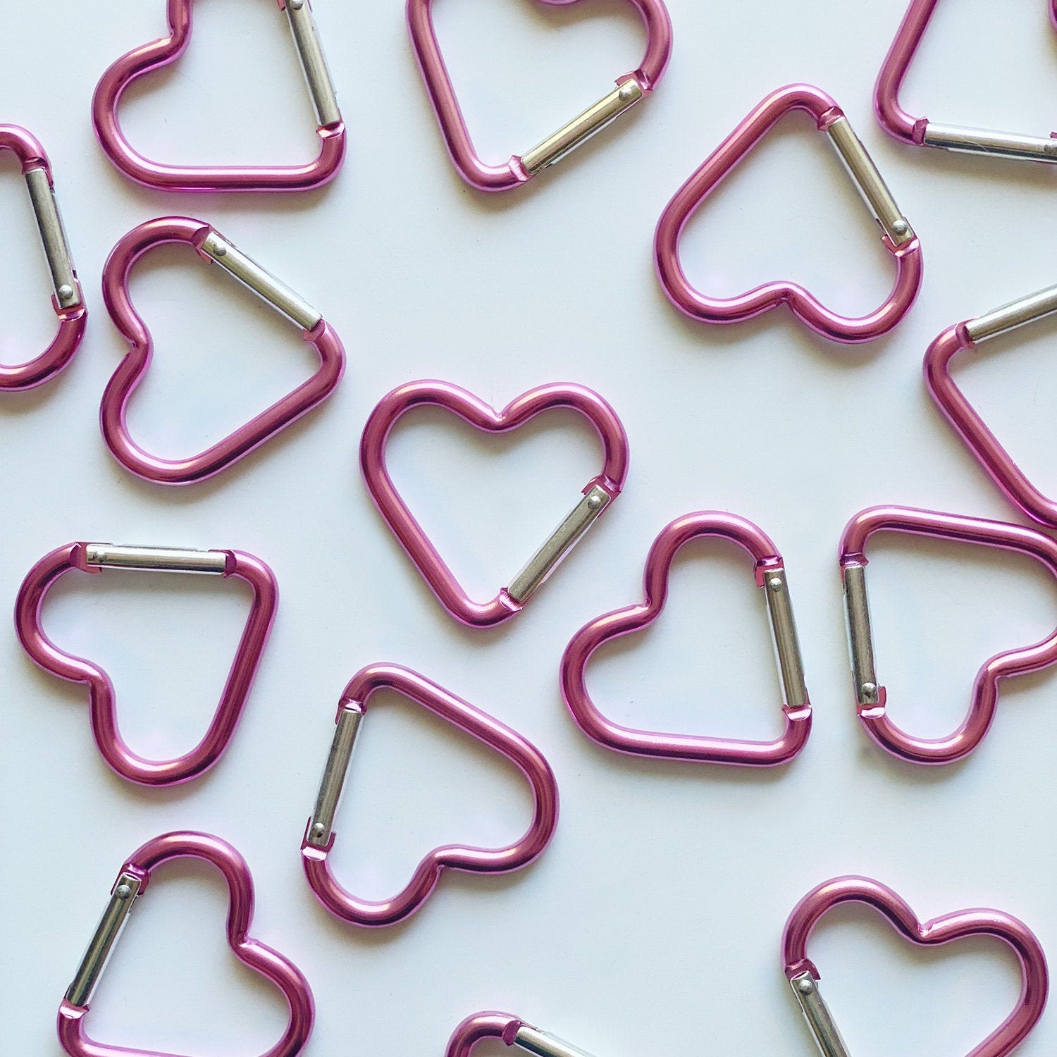 BASICS⭐︎HEART CARABINER Heart Carabiner Key Chain – Impulsive LLC
