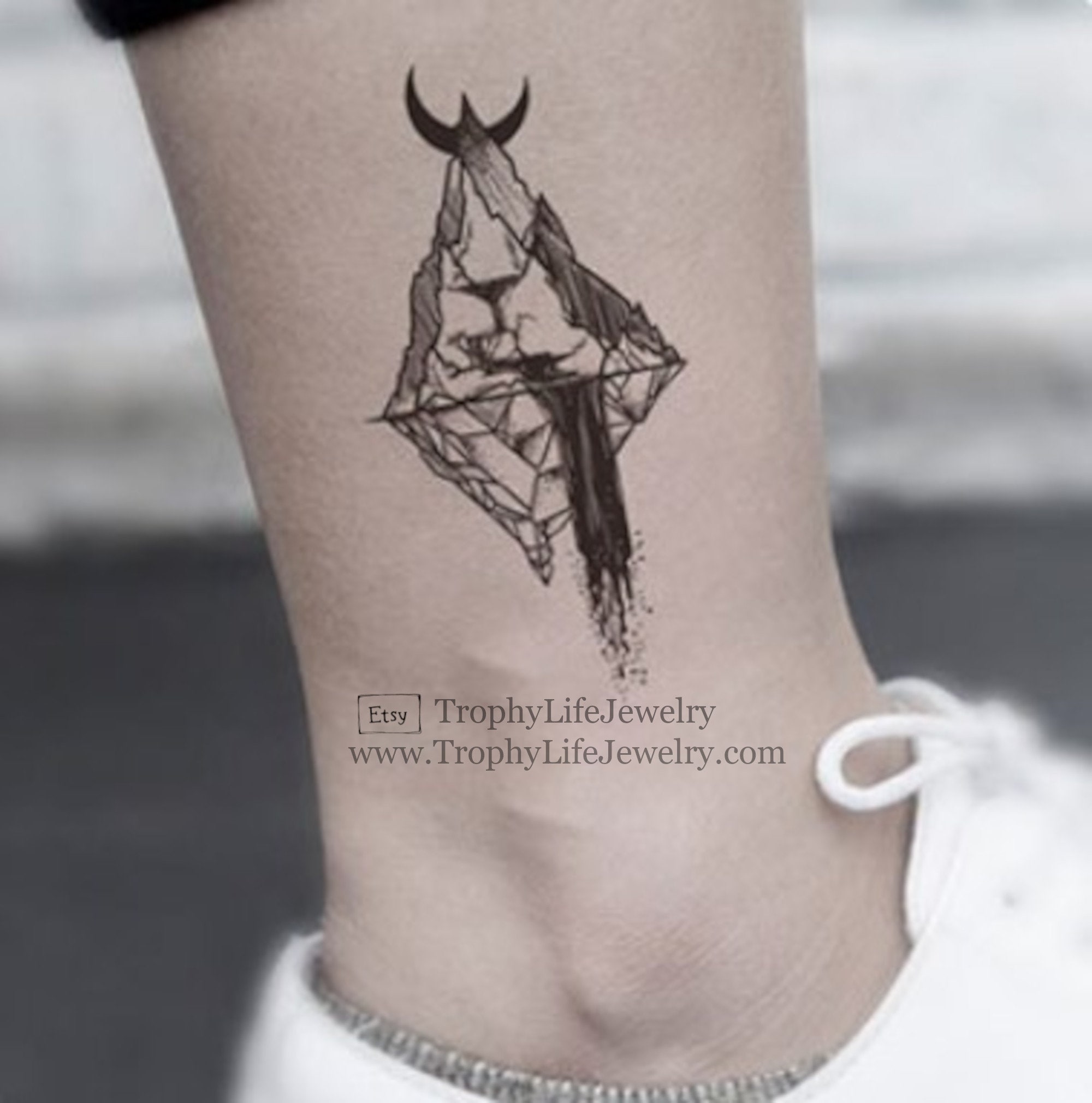 35 Small Tattoo Ideas and Designs for 2021  Best Tiny Tattoos