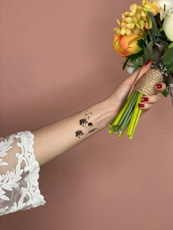 I adore this bracelet tattoo and would love to do more dainty floral or  berry or other fun themed ones! Just be prepared to have patience... |  Instagram