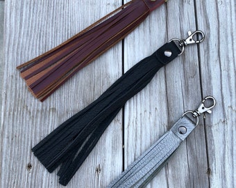 Mini Leather fringe flogger - key fob / Hand Made Leather Keychain / Hand Made Leather Good