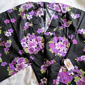 Japanese Yukata, Summer Kimono, Cotton Kimono, Bath Robe, Purple Floral on Black image 4