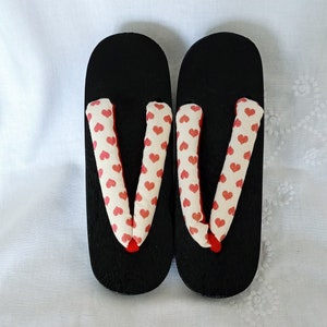 Japanese Geta Slippers, Japanese Clogs, Wood thong, Japanese Sandals, 23-24.5CM, Pink hearts