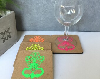 graphic coasters / coaster is engraved by laser machine / gift / set of 4