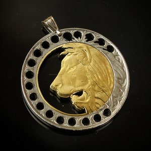 Algeria 20 dinars Cut Coin Pendant with Necklace Al-Jaza&#39;ir Lion Algiers . Hand cut. New design.