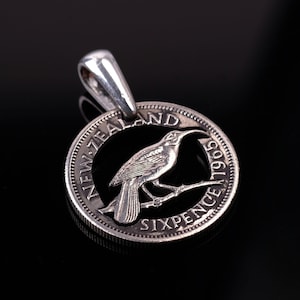 New Zealand 6 Pence  Cut Coin Pendant with Necklace Huia bird wattlebird Wellington