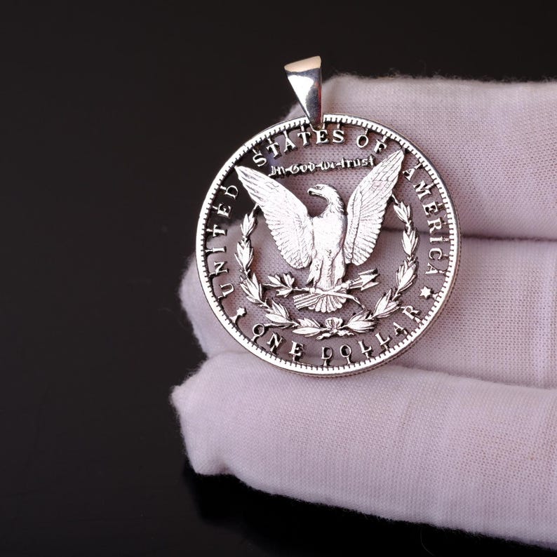 1 moneta "Morgan Dollar" in argento da 0,900 USA con taglio aquila, pendente e collana In God We trust, New York, Washington. immagine 5