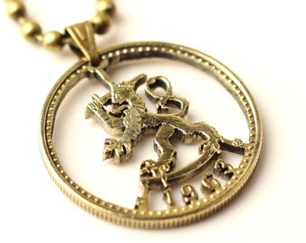 Finland Suomi 20 Pennia with date 1963 Cut coin pendant Finnish lion Helsinki Suomalaiset