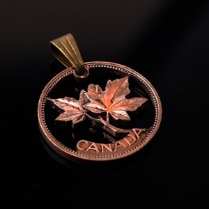 1965 Canada 1 cent A maple leaf twig Cut coin pendant with necklace Hand cut 19 mm. image 3