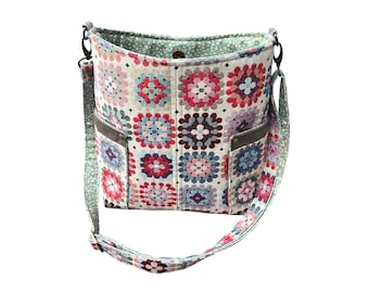 Bucket Style Crossbody Bag, Crochet Pattern Tapestry Fabric with Green Floral Lining