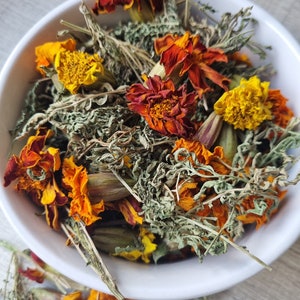 Organic multicolored marigolds 30g (flowers and leaves)