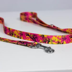 Handgefertigte Hundeleine für Windhund: Verstellbares Pink & Gelb Design