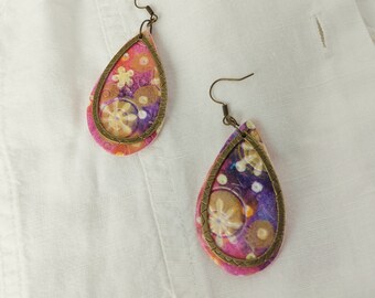drop-shaped maxi buckle with bronze charm, mix of purple pink and gold, unique handmade creation, very light, women's gift idea