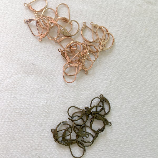 Lot de 2 paires de dormeuses simples, bronze ou or rose au choix. Paires de boucles d'oreille à customiser, boucles pour DIY. Bijoux DIY