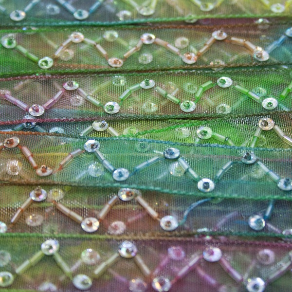 Ruban perlé et pailleté multicolore, 2 cm x 100 cm