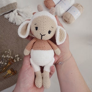 Pelote my little lamb: amigurumi crochet pattern French, English and German (PDF File)