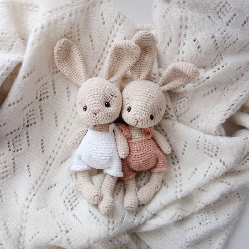 Cotton my little rabbit: amigurumi crochet pattern French/English/Espanol/Deutsch PDF File image 1