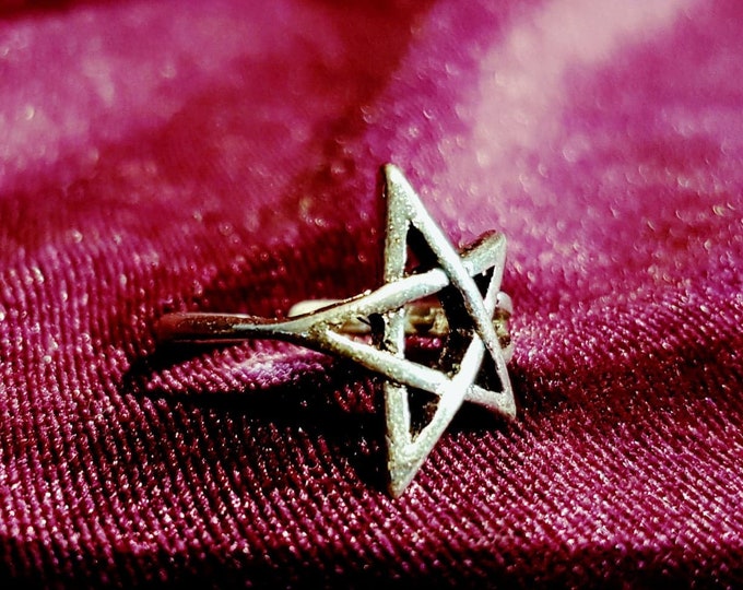 Pentagram Ring