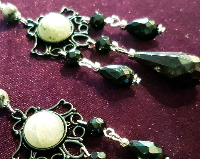 Traditional Victorian Labradorite Gemstone Earrings