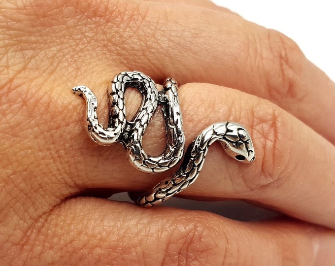 Slithering Serpent Snake Ring