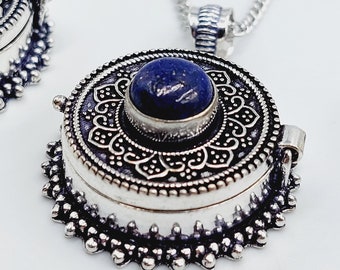 Round Poison Locket with Labradorite / Moonstone / Amethyst or Lapis Lazuli Crystal