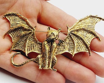 Large Winged Cat Pin