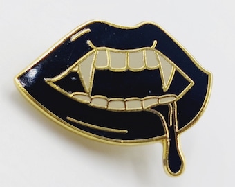 Black Lips Pin - Vampire Kiss