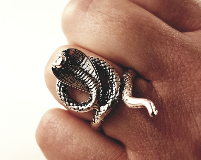 Cobra Serpent Ring