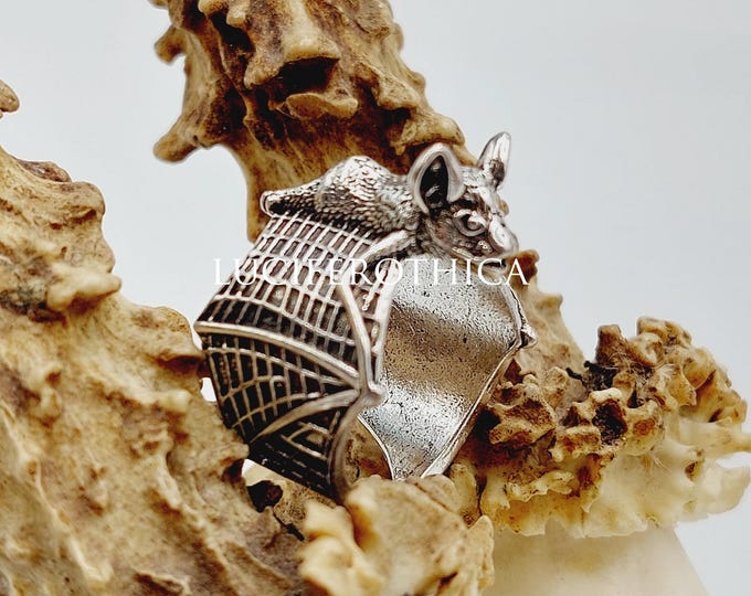 Vampire Bat Ring