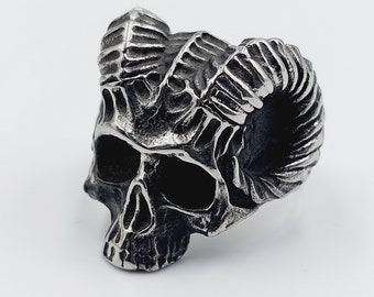 Horned Skull Ring