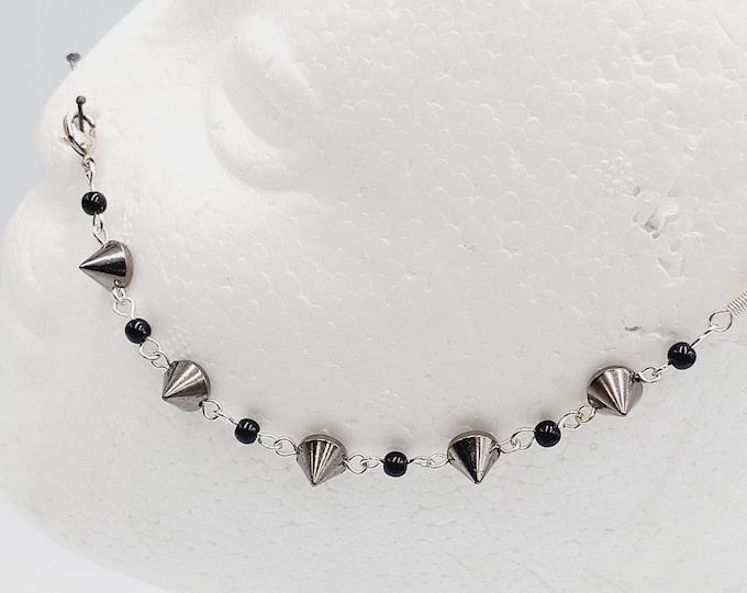 Mini Flat Spikes Nosechain